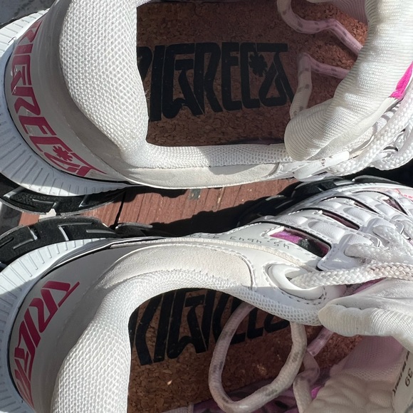 Authentic Versace TRIGRECA sneaker - Picture 11 of 13